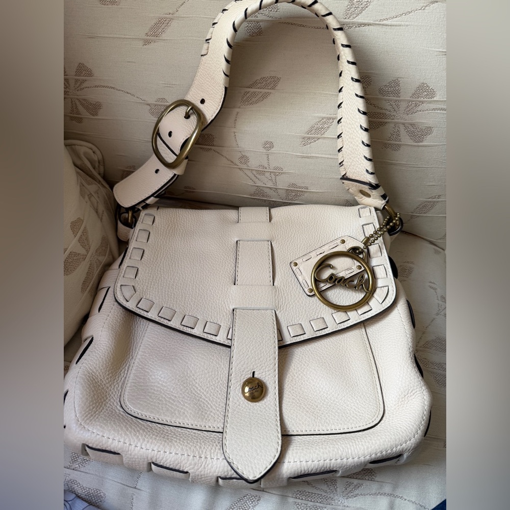 LIMITED EDITION Coach Cream Leather Shoulder Bag 11376
